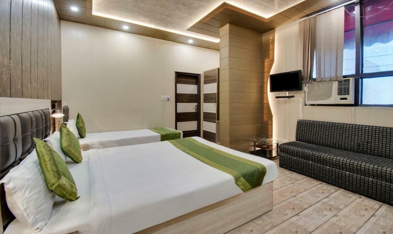 Itsy By Treebo - Royale Inn Мератх Экстерьер фото